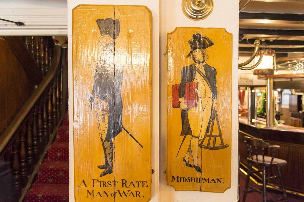 The Liverpool Arms Hotel بوماريس المظهر الخارجي الصورة