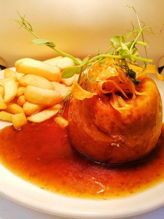 The Liverpool Arms Hotel بوماريس المظهر الخارجي الصورة